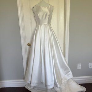 Barbara Kavchok Wedding Gown